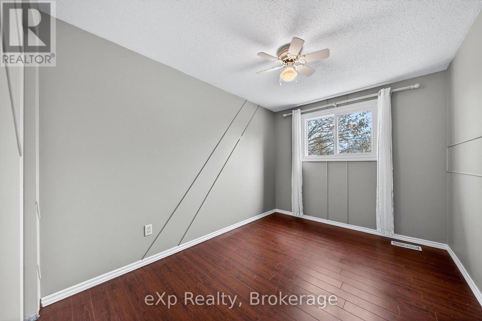 111 Connelly Drive, Kitchener, Ontario  N2N 2T9 - Photo 23 - X13066904