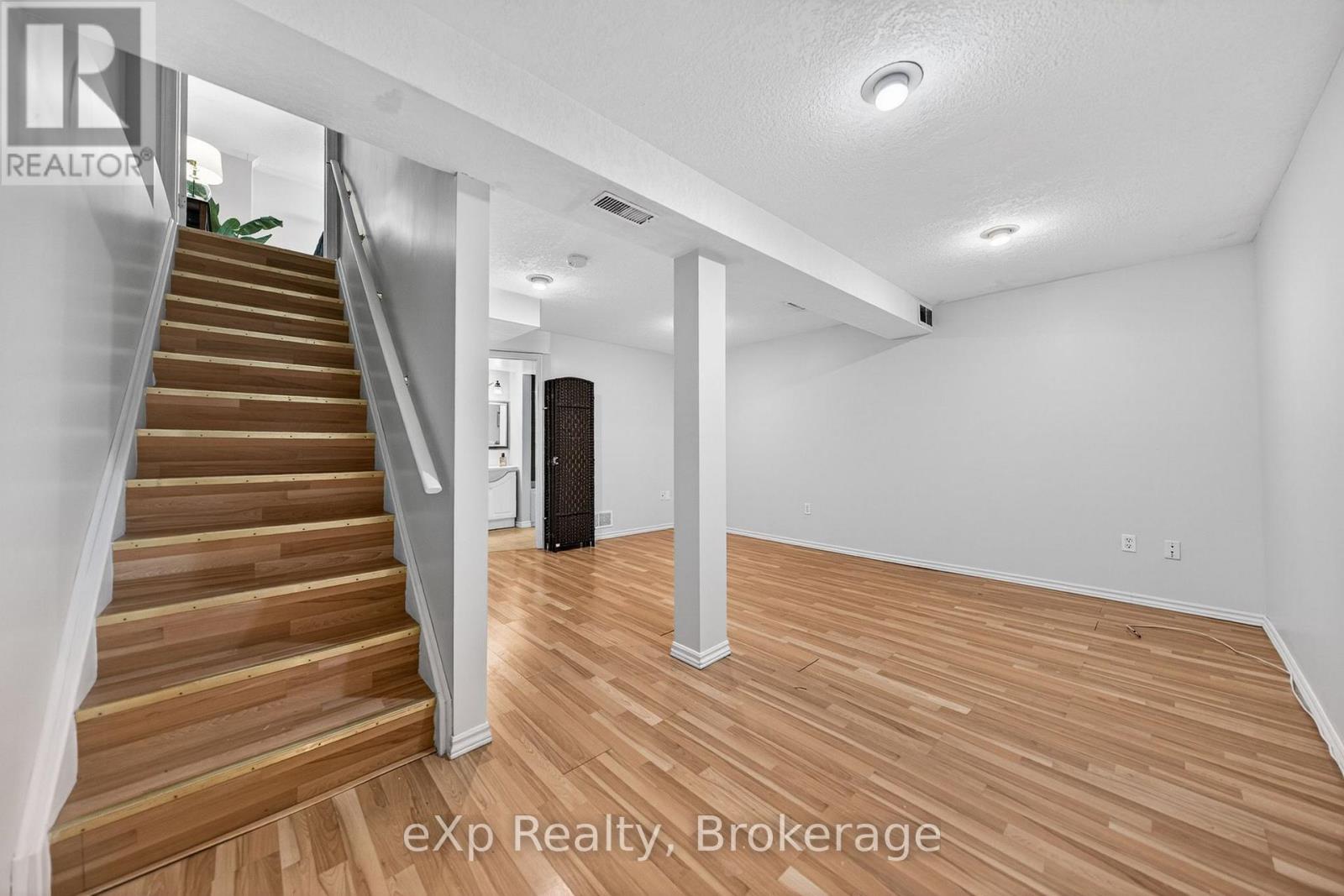 111 Connelly Drive, Kitchener, Ontario  N2N 2T9 - Photo 26 - X13066904