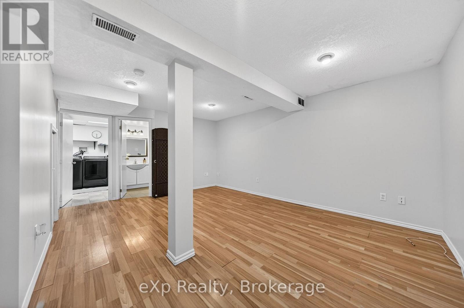 111 Connelly Drive, Kitchener, Ontario  N2N 2T9 - Photo 27 - X13066904