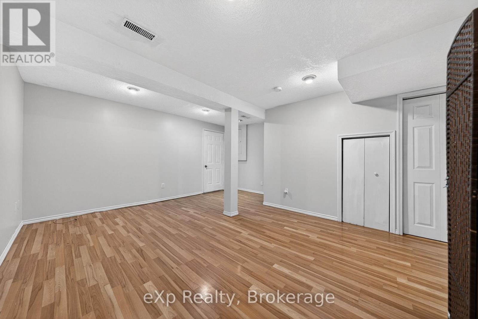 111 Connelly Drive, Kitchener, Ontario  N2N 2T9 - Photo 28 - X13066904