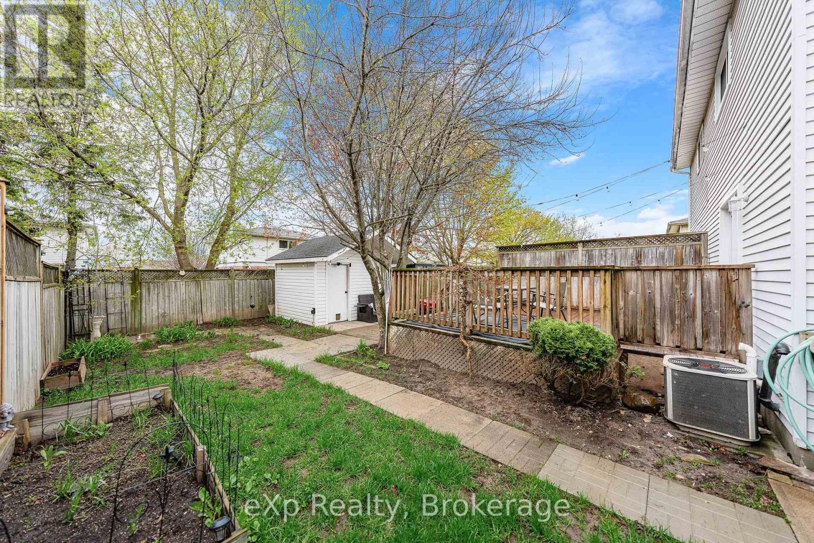 111 Connelly Drive, Kitchener, Ontario  N2N 2T9 - Photo 35 - X13066904