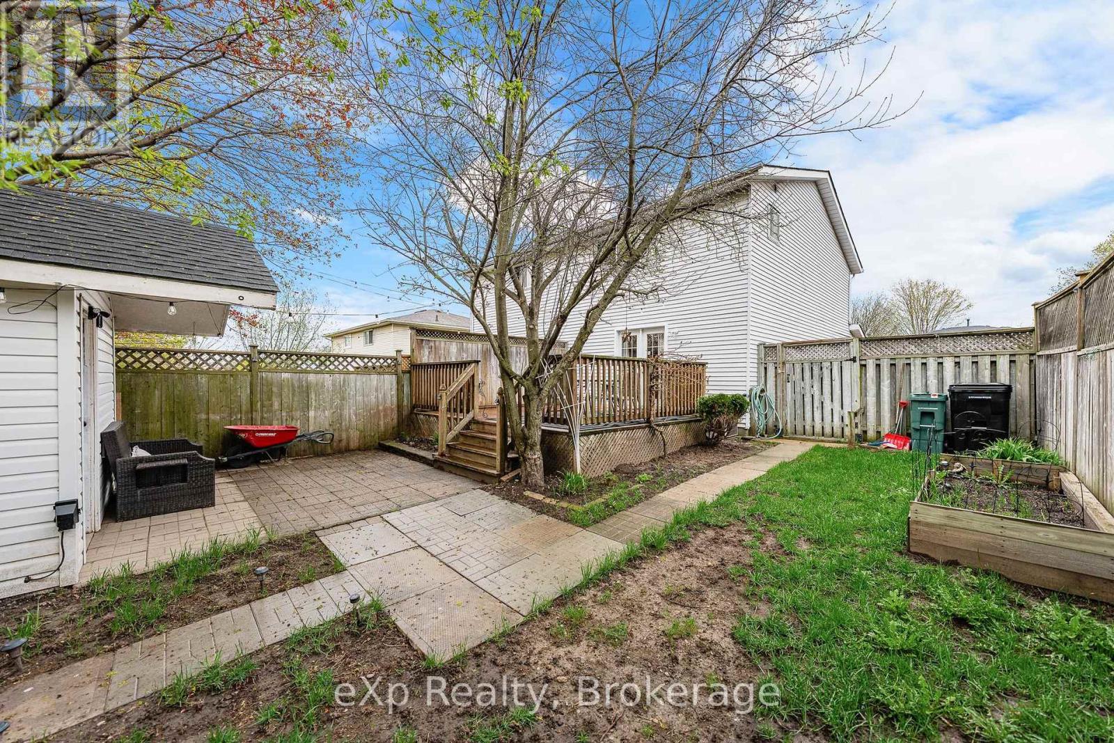 111 Connelly Drive, Kitchener, Ontario  N2N 2T9 - Photo 36 - X13066904
