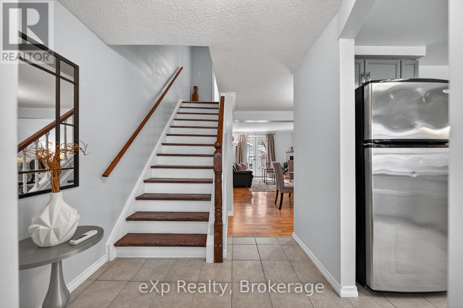 111 Connelly Drive, Kitchener, Ontario  N2N 2T9 - Photo 8 - X13066904