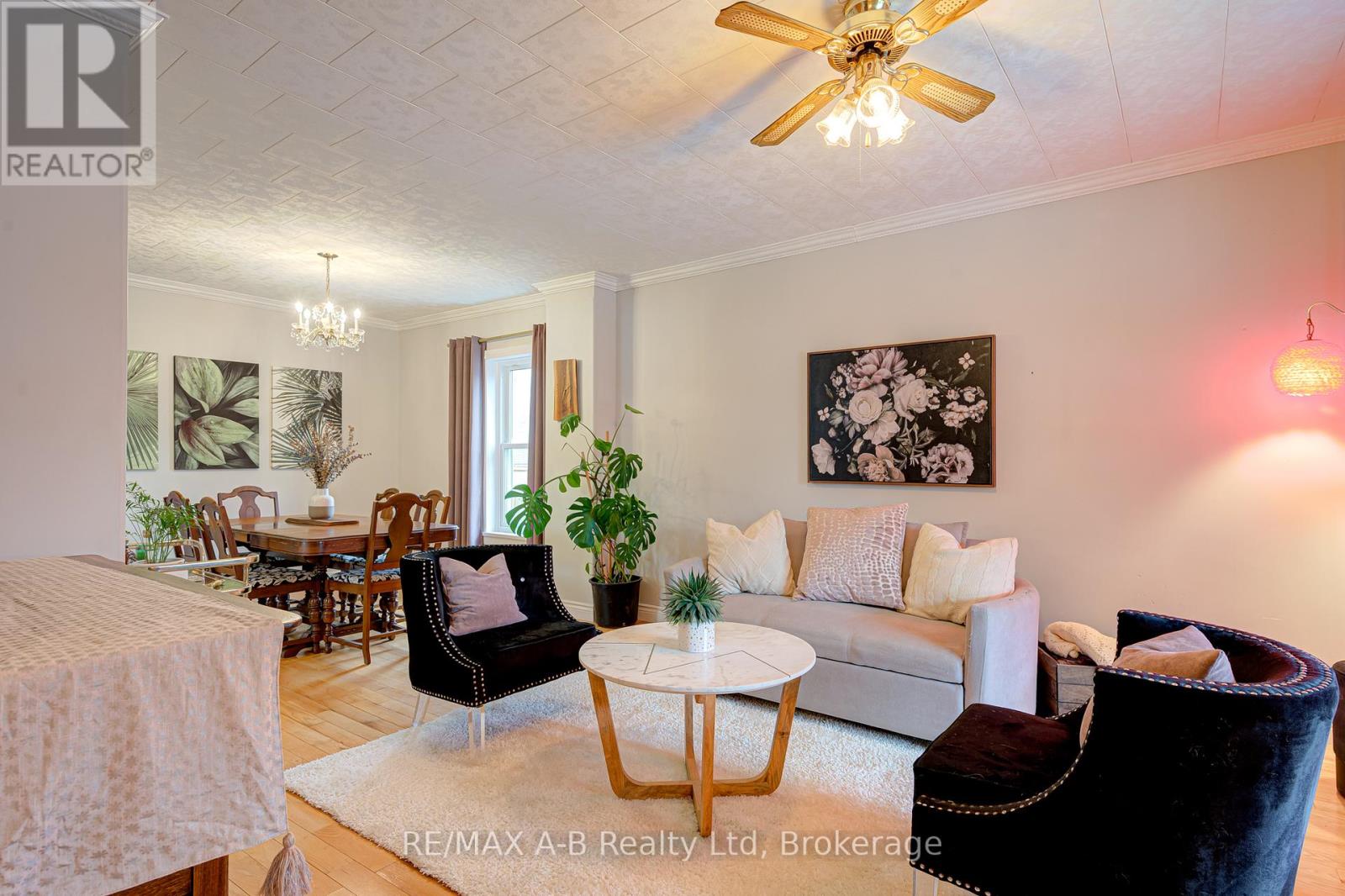 11 Brant Street, Stratford, Ontario  N5A 3X1 - Photo 13 - X13067032