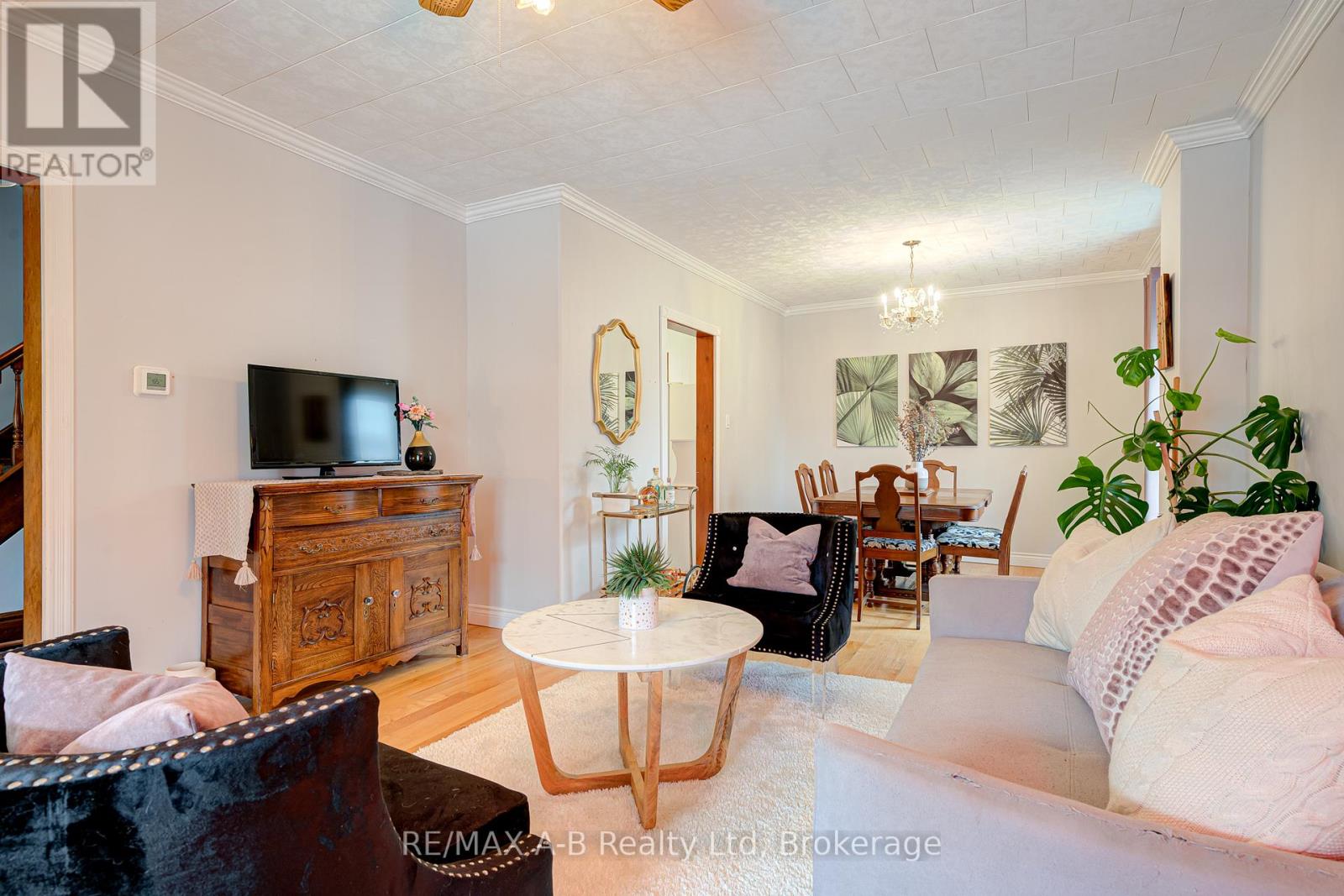 11 Brant Street, Stratford, Ontario  N5A 3X1 - Photo 15 - X13067032