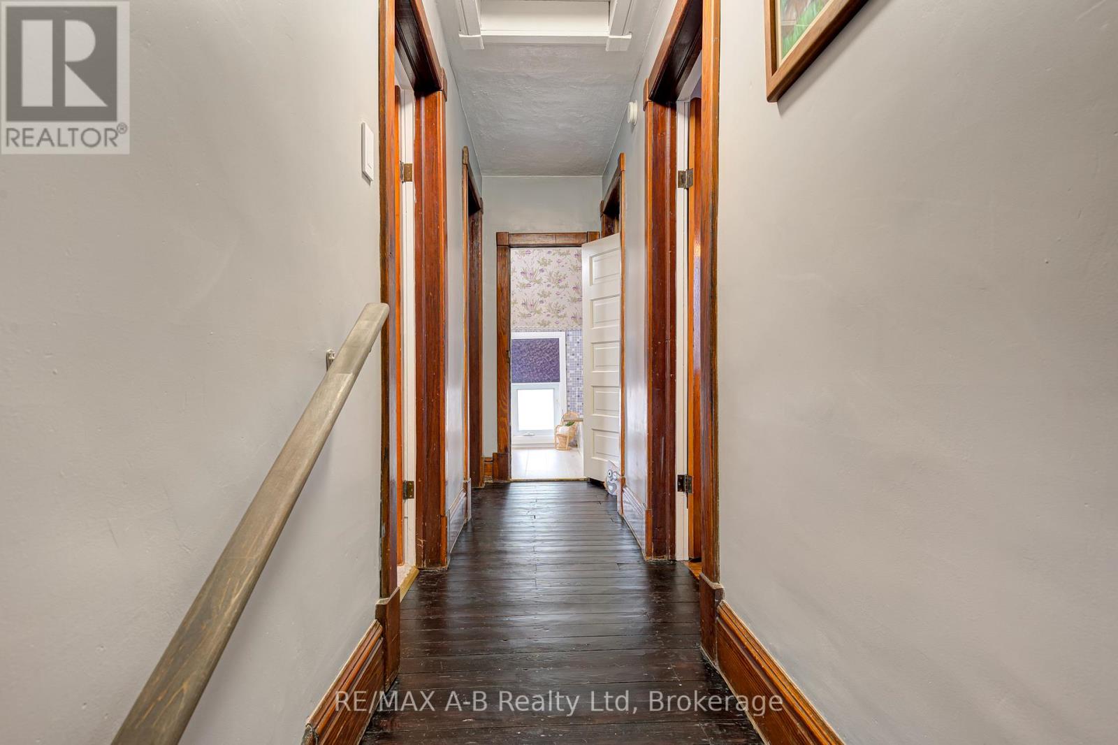 11 Brant Street, Stratford, Ontario  N5A 3X1 - Photo 25 - X13067032