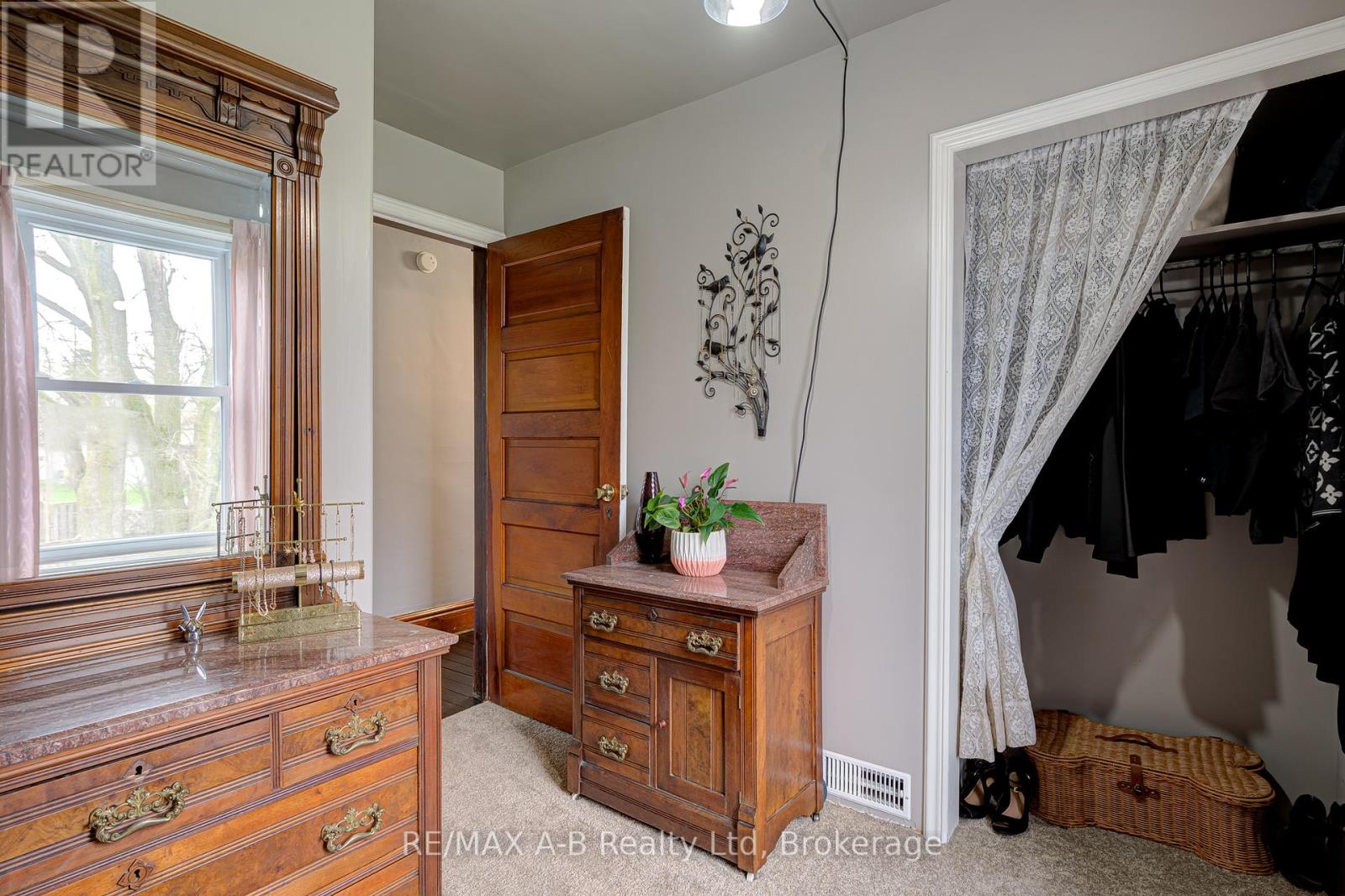 11 Brant Street, Stratford, Ontario  N5A 3X1 - Photo 26 - X13067032