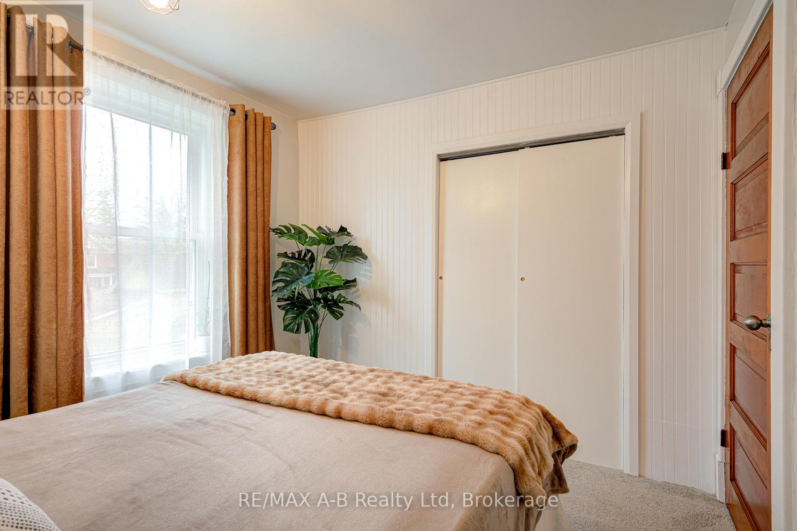 11 Brant Street, Stratford, Ontario  N5A 3X1 - Photo 30 - X13067032
