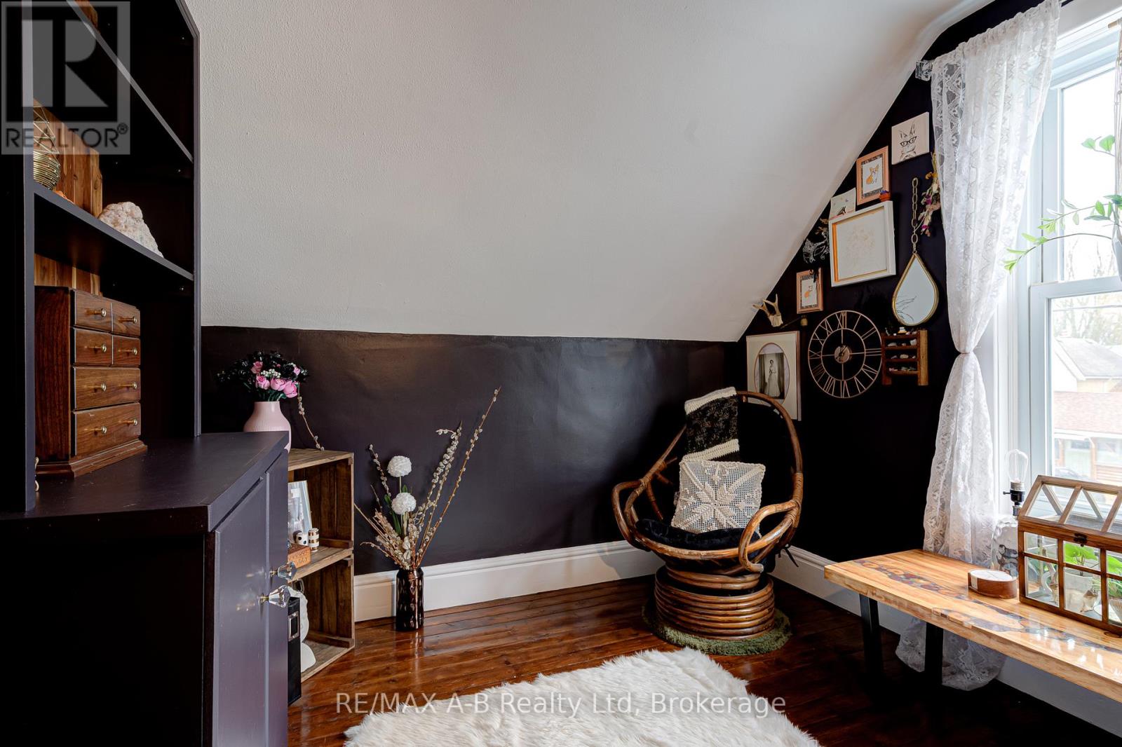 11 Brant Street, Stratford, Ontario  N5A 3X1 - Photo 34 - X13067032