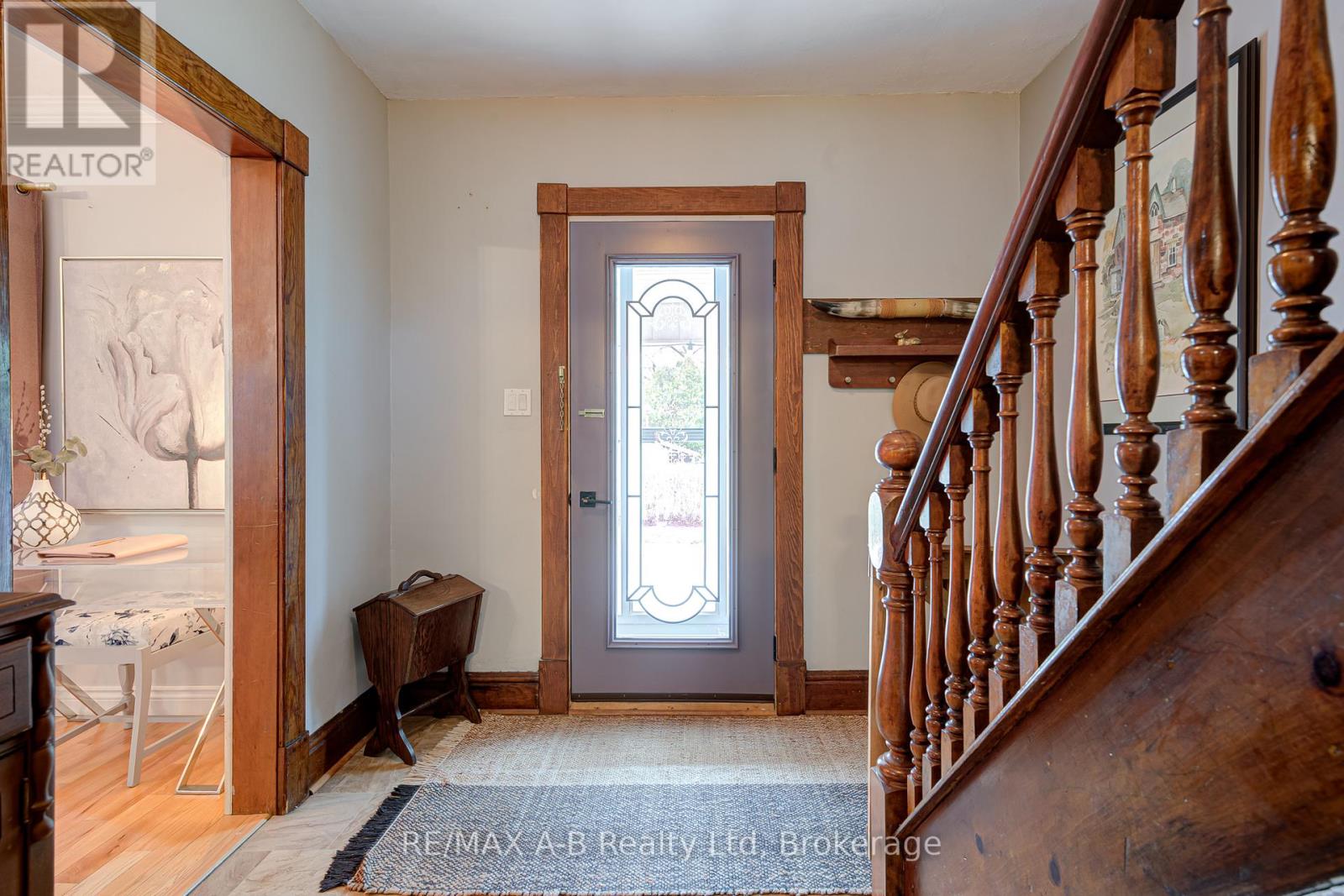 11 Brant Street, Stratford, Ontario  N5A 3X1 - Photo 8 - X13067032