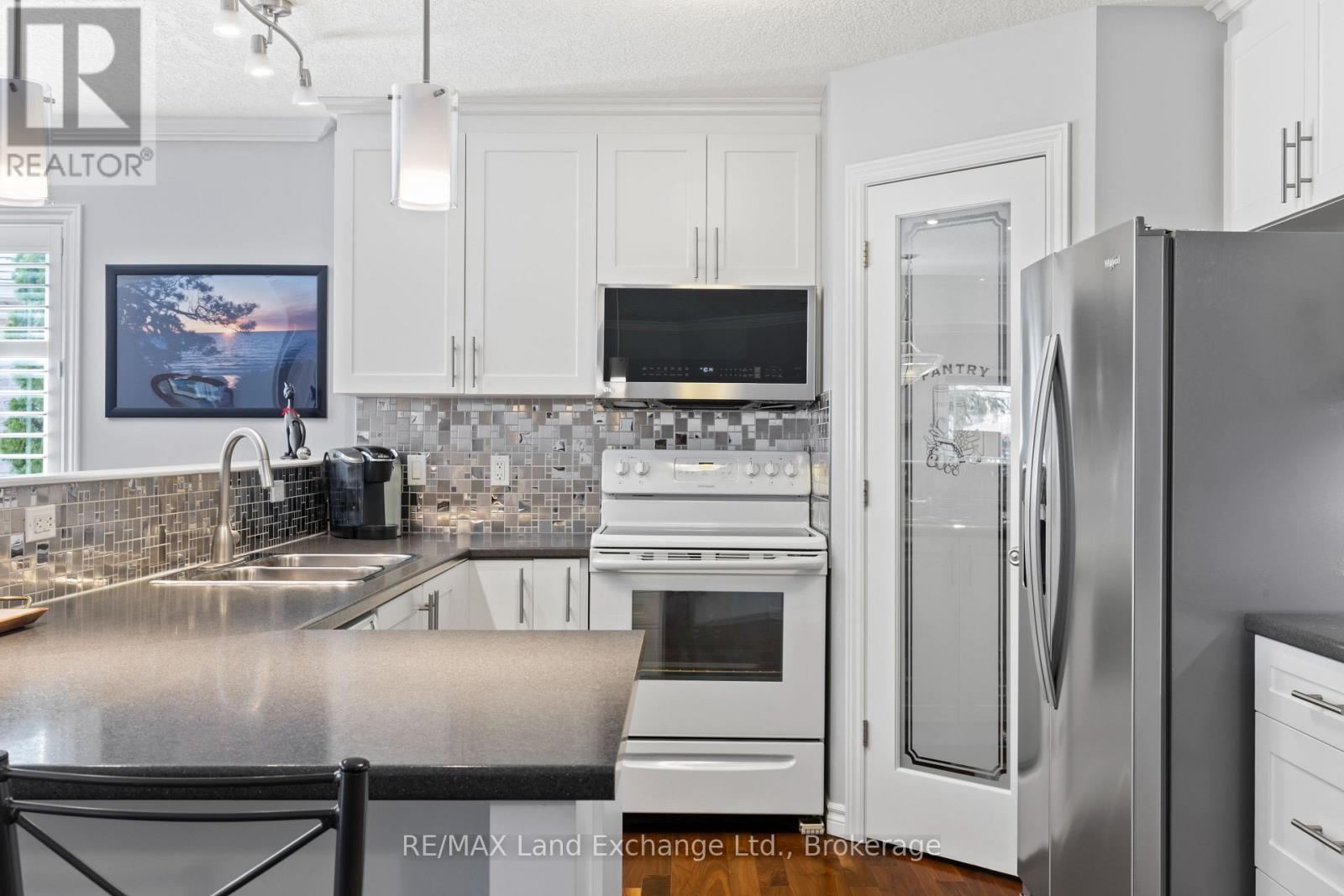 8 - 395 Joseph Street, Saugeen Shores, Ontario  N0H 2C2 - Photo 11 - X13067052