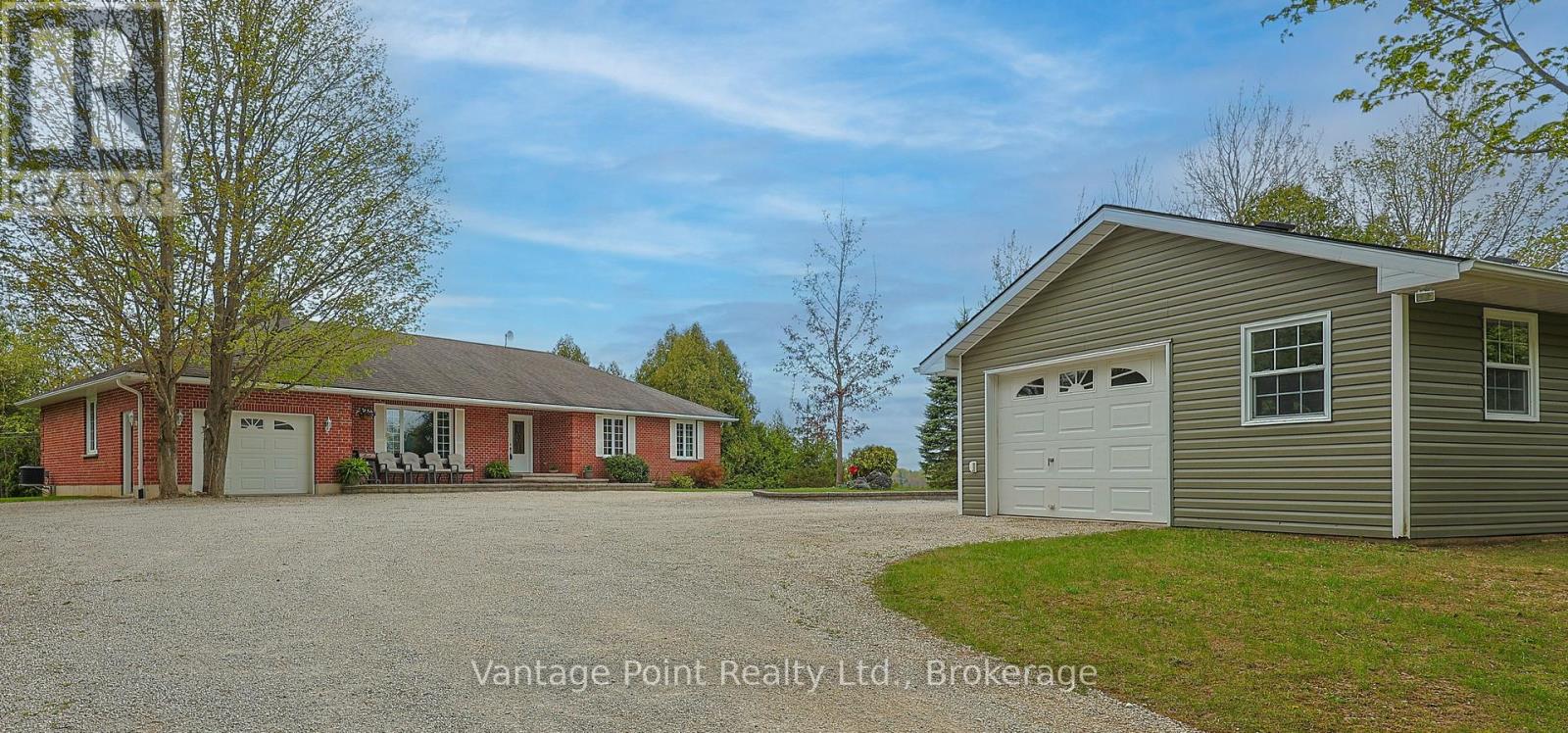 776761 10 Highway, Chatsworth, Ontario  N0H 1R0 - Photo 3 - X13067114