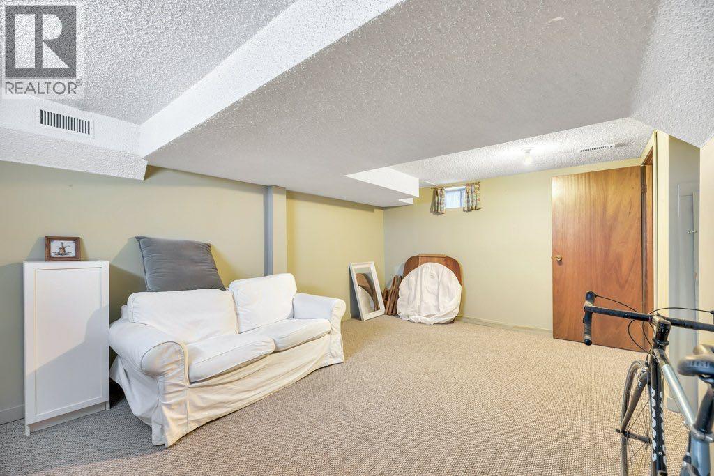 2612 26a Street SW, Calgary, Alberta  T3E 2C7 - Photo 38 - A2291702
