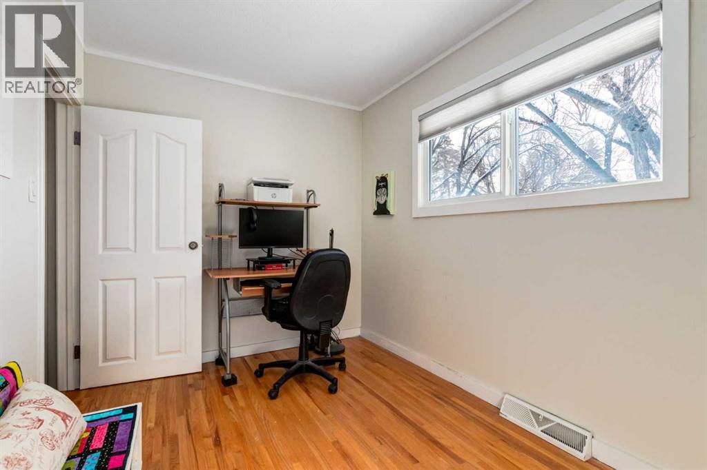 332 Avonburn Road Se, Calgary, Alberta  T2H 1N8 - Photo 23 - A2298574