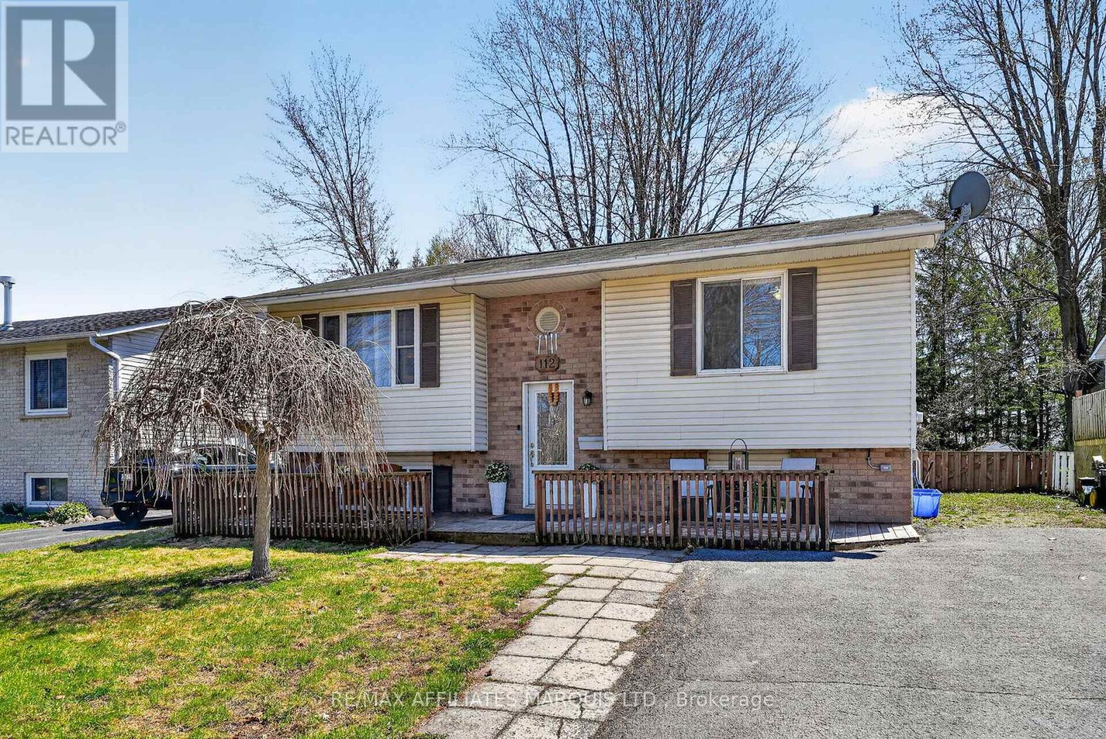 112 GLEN OAKS COURT, Cornwall, Ontario
