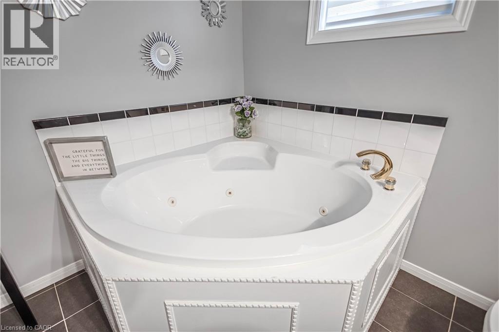 57 Coxwell Crescent, Brantford, Ontario  N3P 1P5 - Photo 28 - 40825352