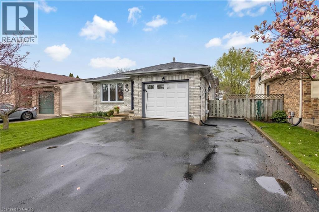 57 Coxwell Crescent, Brantford, Ontario  N3P 1P5 - Photo 4 - 40825352
