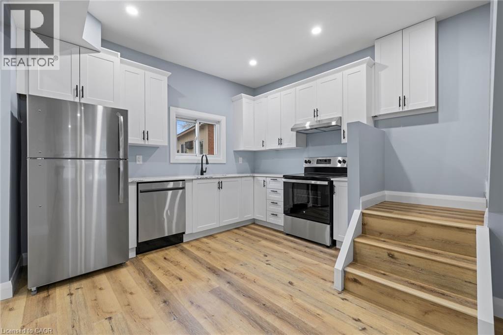 24 East 24th Street, Hamilton, Ontario  L8V 2X7 - Photo 13 - 40825877