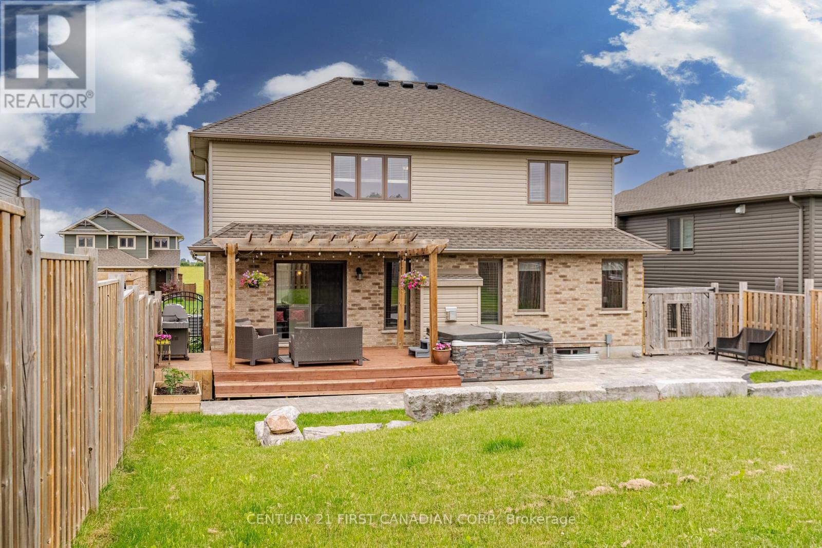 181 Gilmour Drive, Lucan Biddulph, Ontario  N0M 2J0 - Photo 4 - X13067116