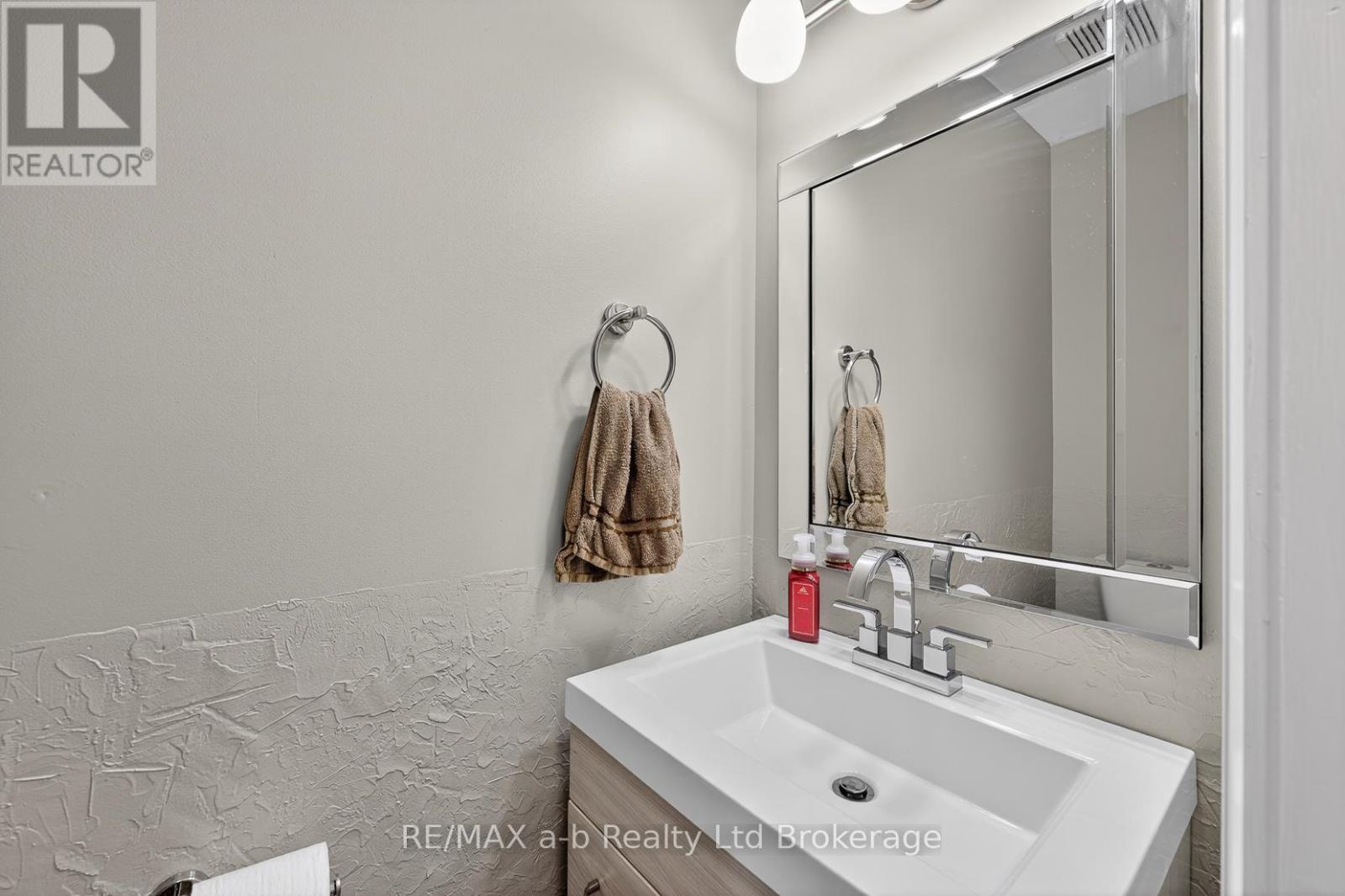 346 Riverview Drive, Strathroy-Caradoc, Ontario  N7G 4B7 - Photo 11 - X13018228