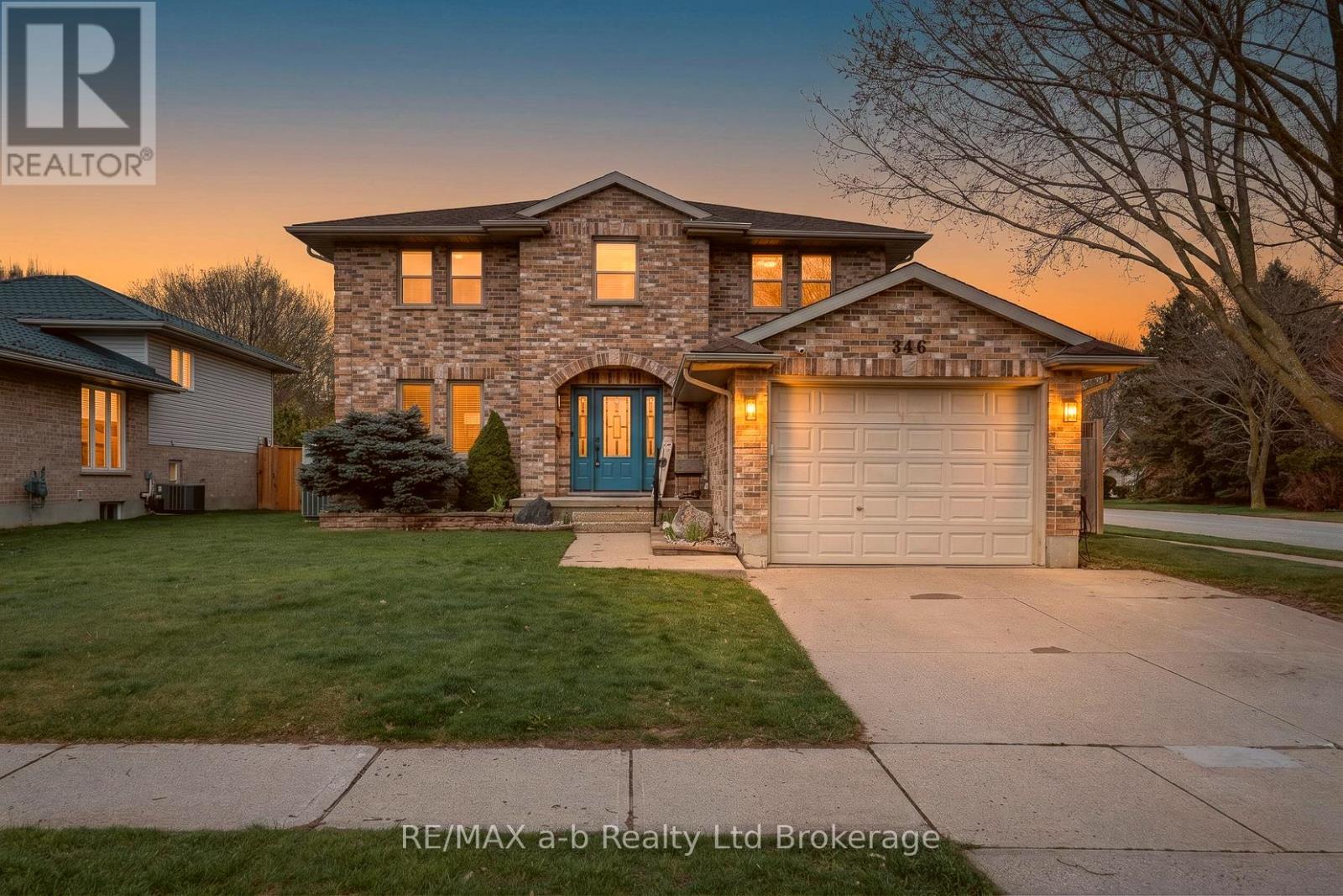 346 Riverview Drive, Strathroy-Caradoc, Ontario  N7G 4B7 - Photo 2 - X13018228