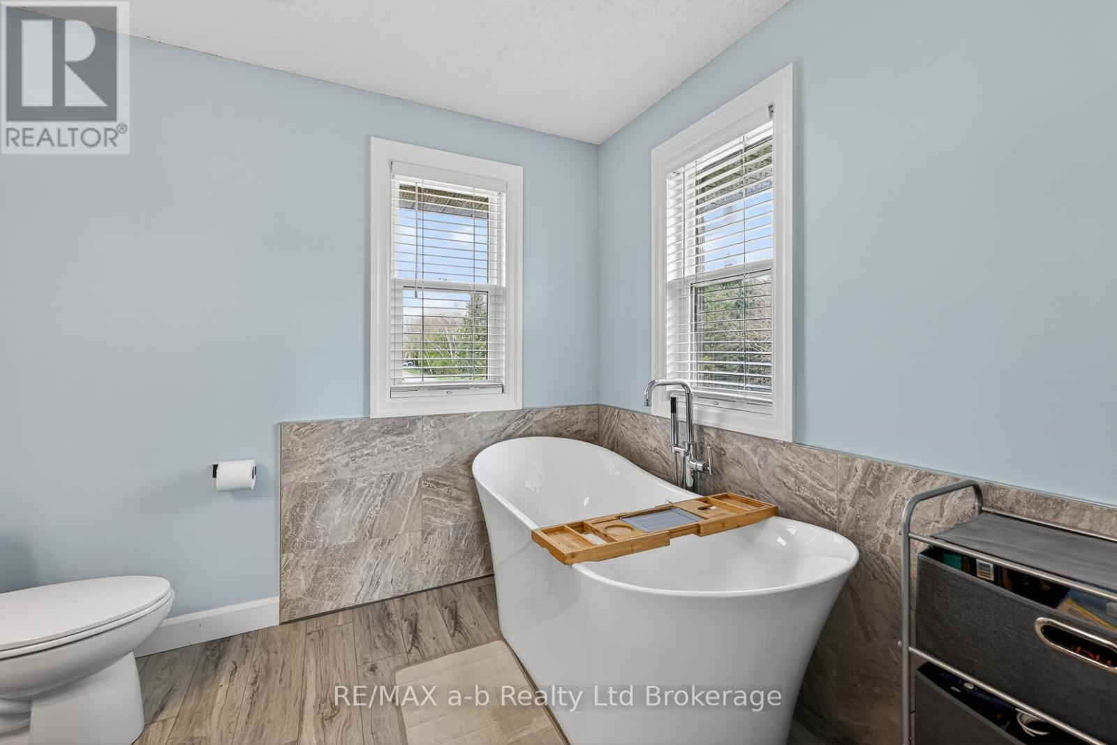 346 Riverview Drive, Strathroy-Caradoc, Ontario  N7G 4B7 - Photo 17 - X13018228