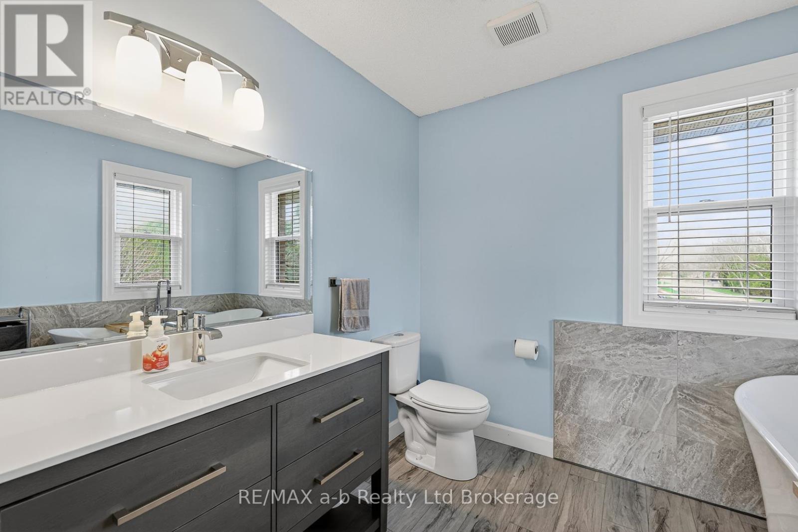 346 Riverview Drive, Strathroy-Caradoc, Ontario  N7G 4B7 - Photo 18 - X13018228