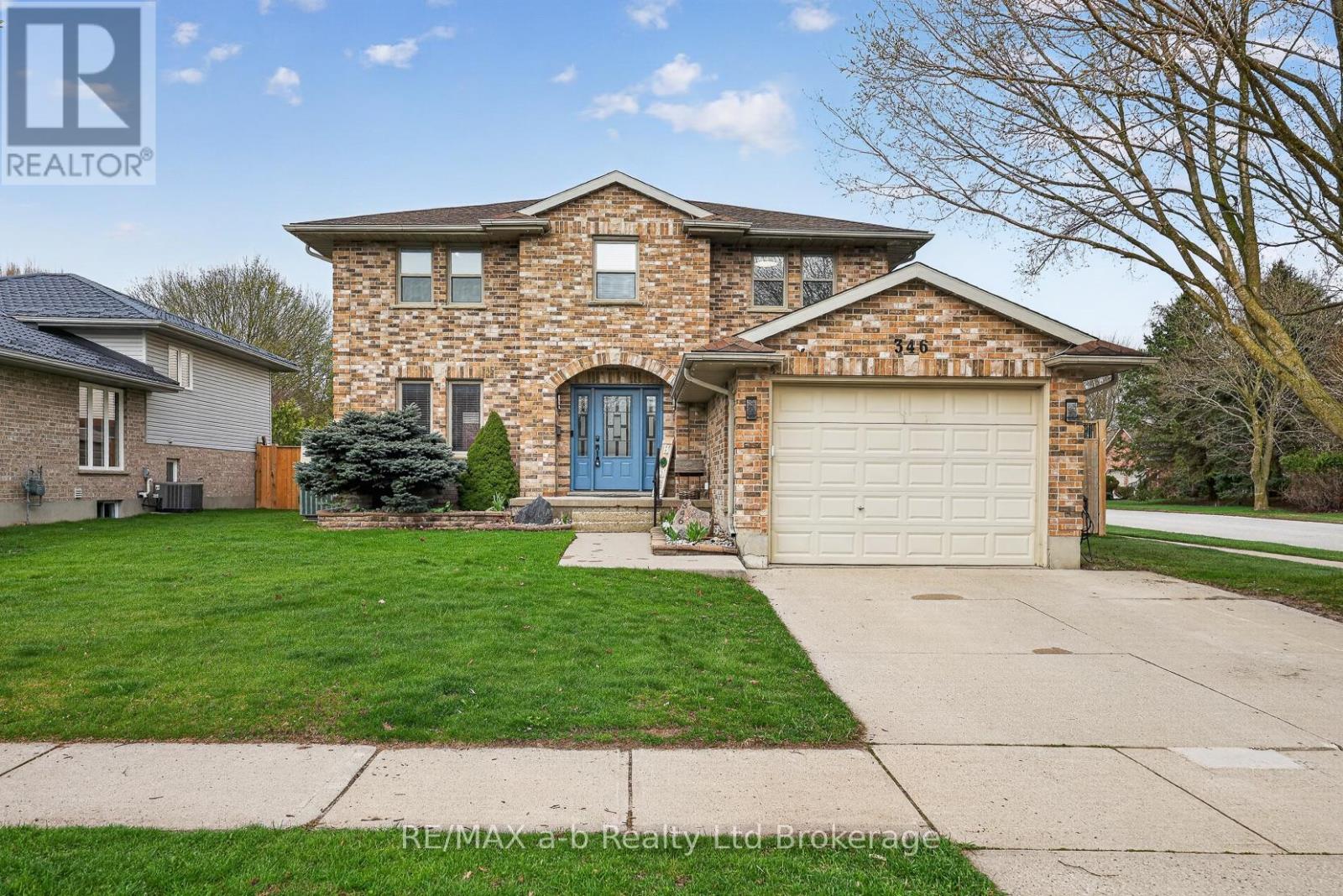 346 RIVERVIEW DRIVE, Strathroy-Caradoc, Ontario