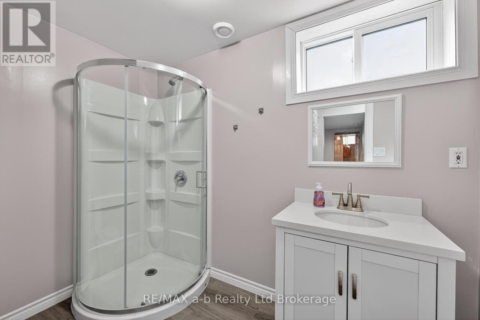 346 Riverview Drive, Strathroy-Caradoc, Ontario  N7G 4B7 - Photo 27 - X13018228