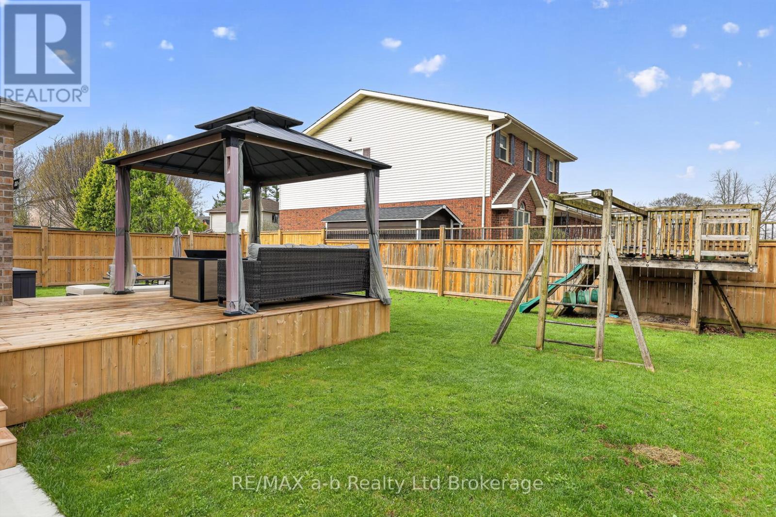346 Riverview Drive, Strathroy-Caradoc, Ontario  N7G 4B7 - Photo 29 - X13018228