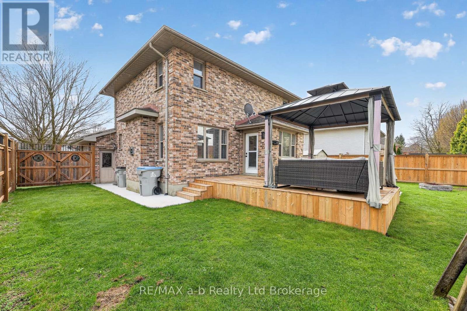346 Riverview Drive, Strathroy-Caradoc, Ontario  N7G 4B7 - Photo 30 - X13018228