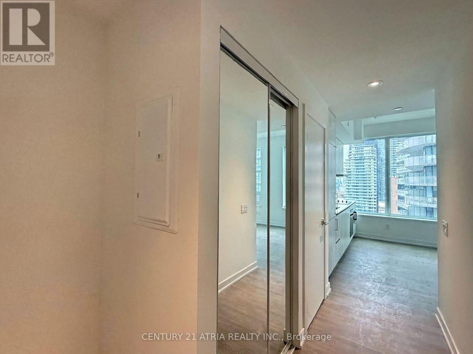 3115 - 8 Wellesley Street W, Toronto, Ontario  M4Y 0J5 - Photo 17 - C13067024