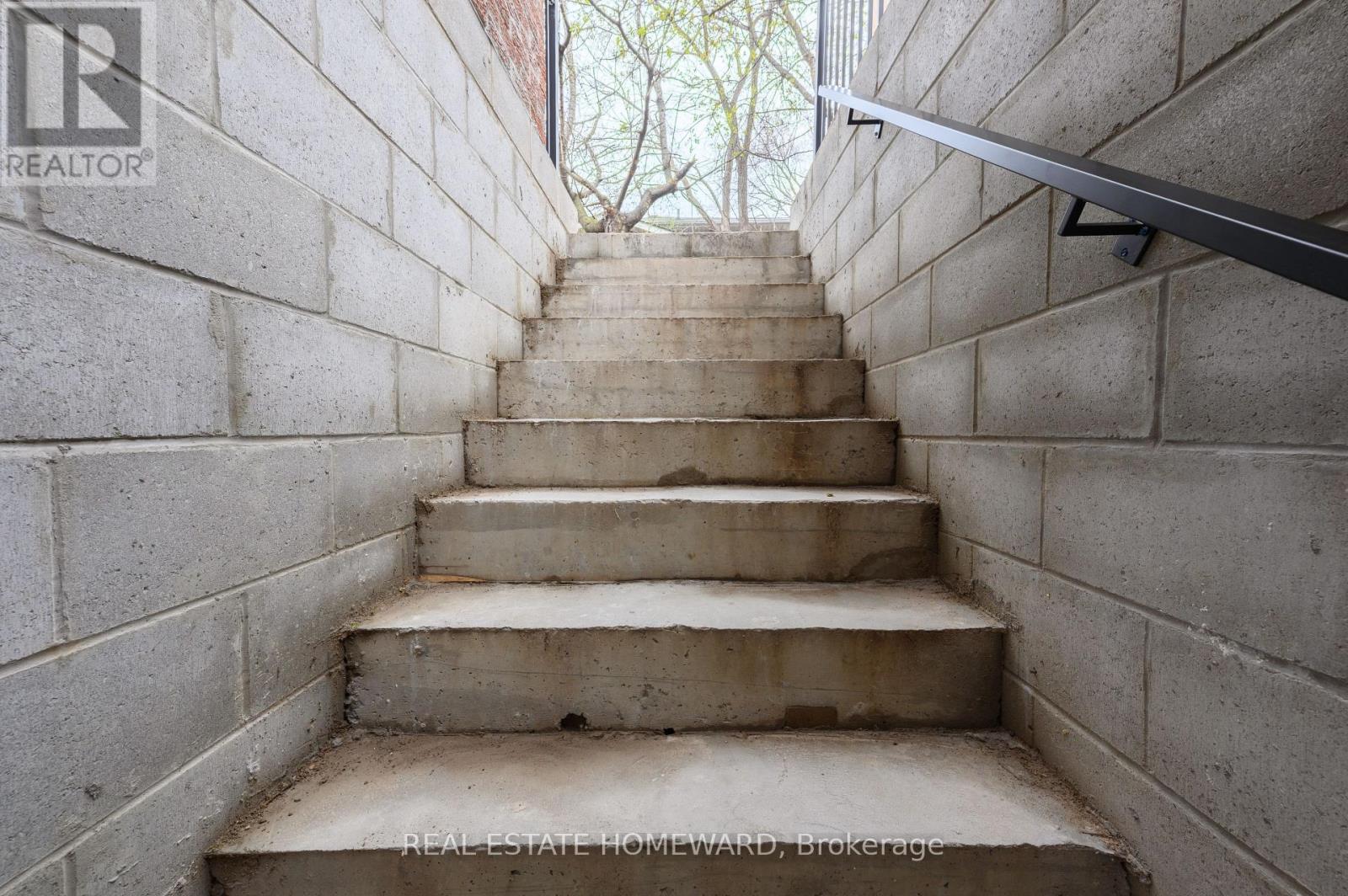 Lower Unit - 114 Old Sheppard Avenue, Toronto, Ontario  M2J 3L8 - Photo 14 - C13067058
