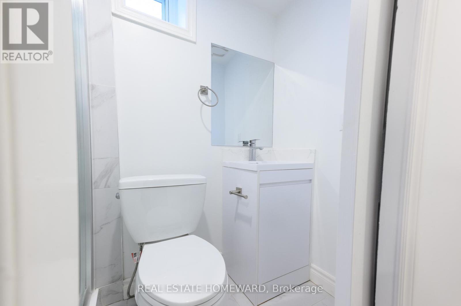 Lower Unit - 114 Old Sheppard Avenue, Toronto, Ontario  M2J 3L8 - Photo 5 - C13067058