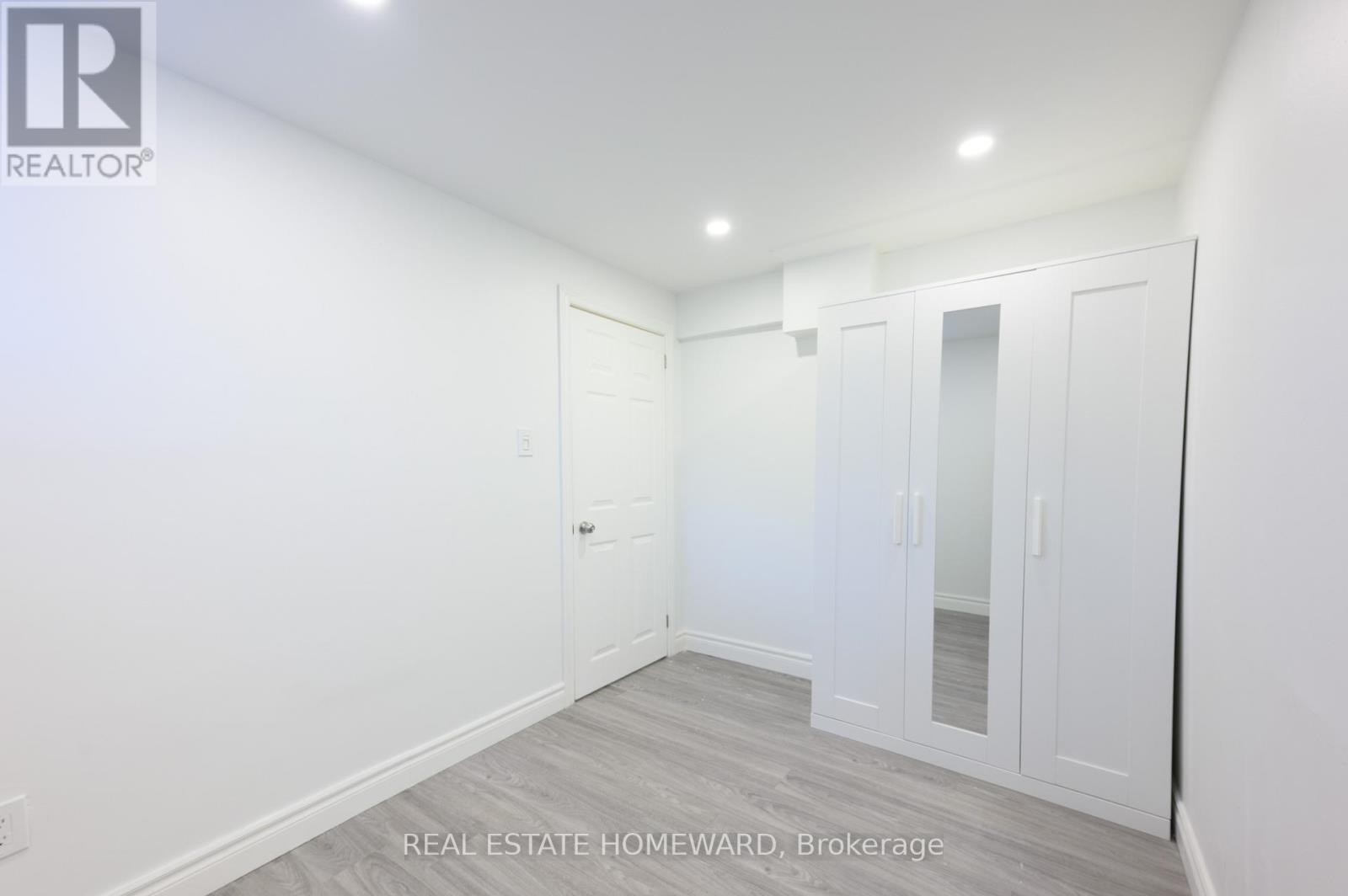 Lower Unit - 114 Old Sheppard Avenue, Toronto, Ontario  M2J 3L8 - Photo 8 - C13067058