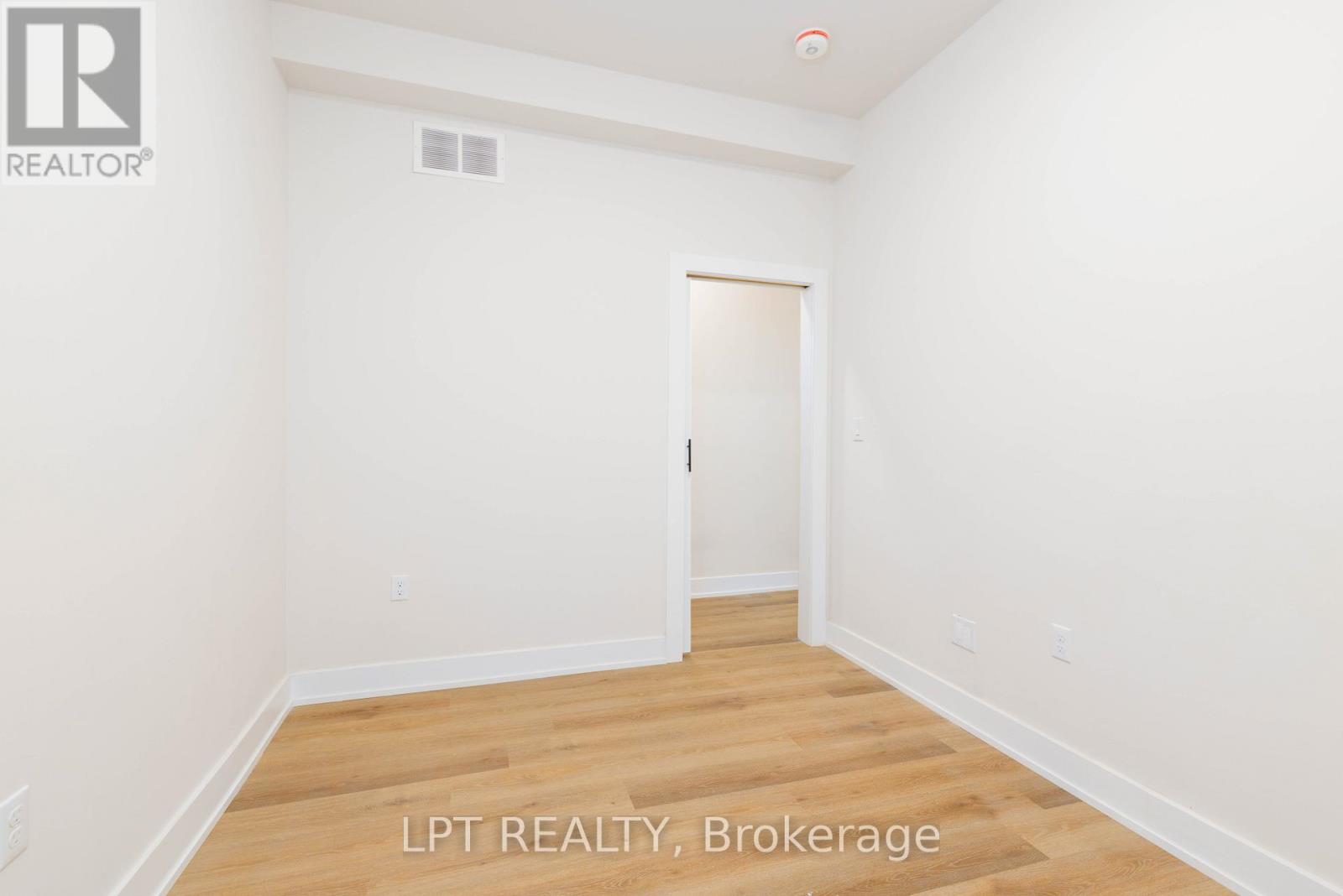 B - 627 Crawford Street, Toronto, Ontario  M6G 3K1 - Photo 7 - C13067098