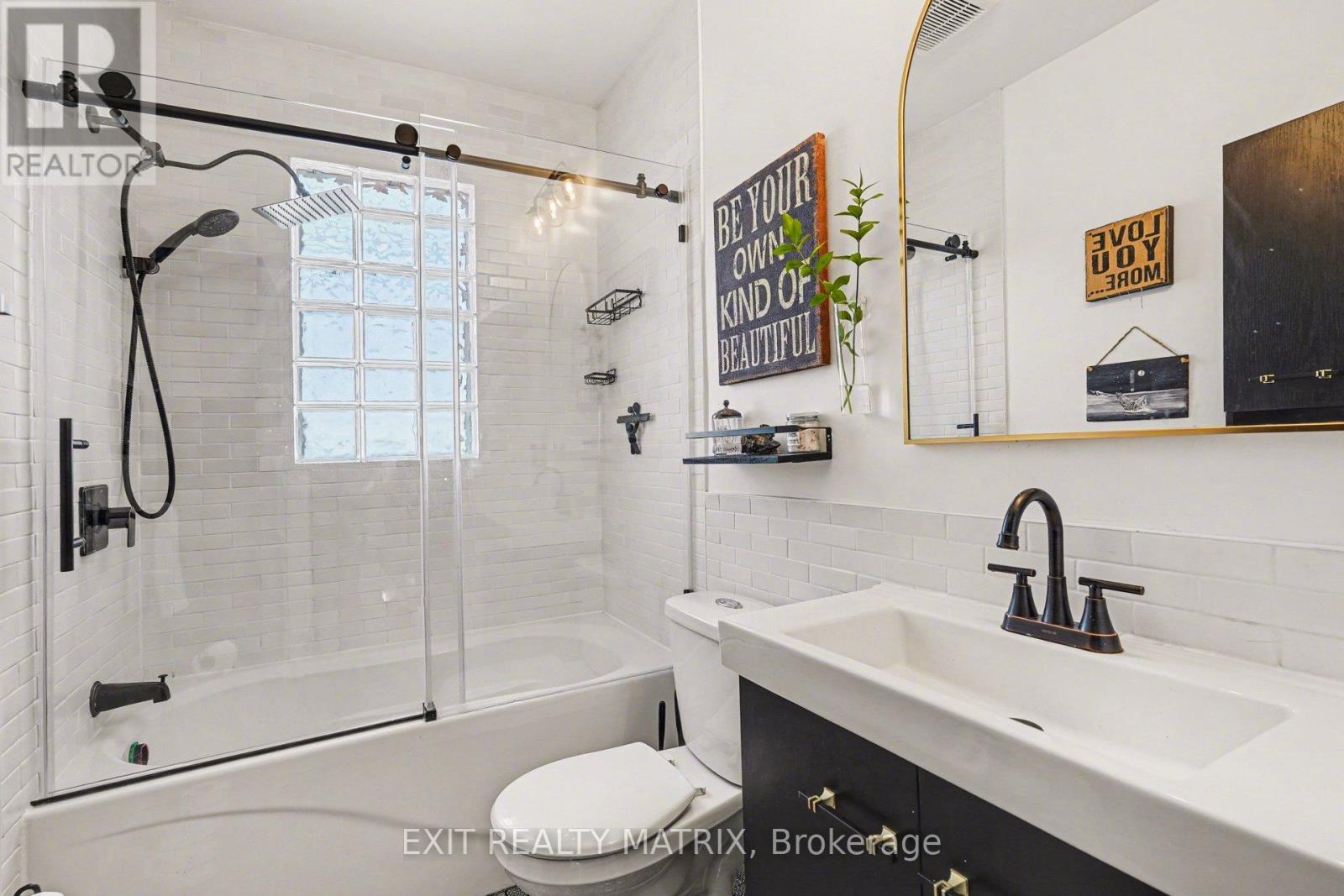 70 Springfield Road, Ottawa, Ontario  K1M 1C7 - Photo 12 - X13066918