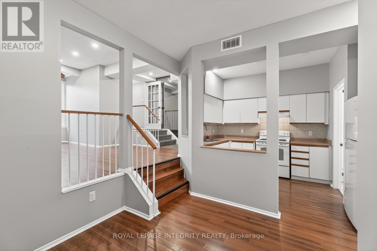 A - 207 Woodfield Drive, Ottawa, Ontario  K2G 4P2 - Photo 13 - X13067120