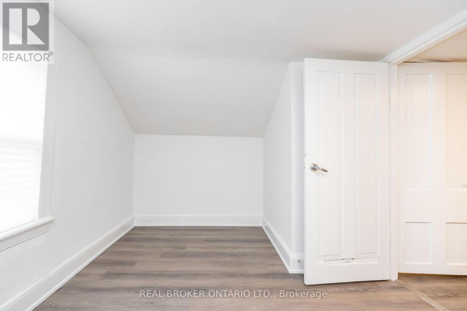36 & 38 Bruce Street, Oshawa, Ontario  L1H 1P7 - Photo 13 - E13066932
