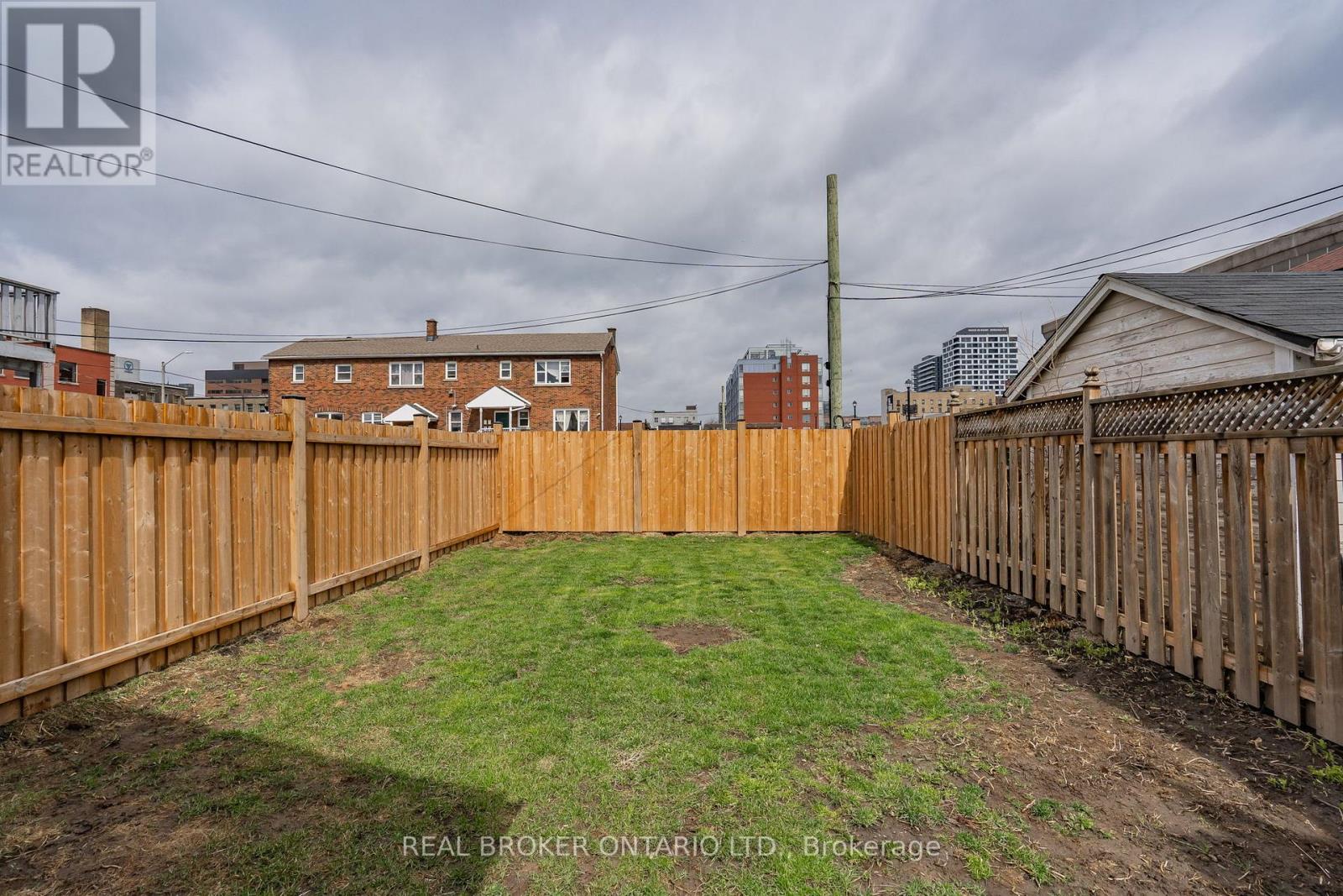 36 & 38 Bruce Street, Oshawa, Ontario  L1H 1P7 - Photo 36 - E13066932