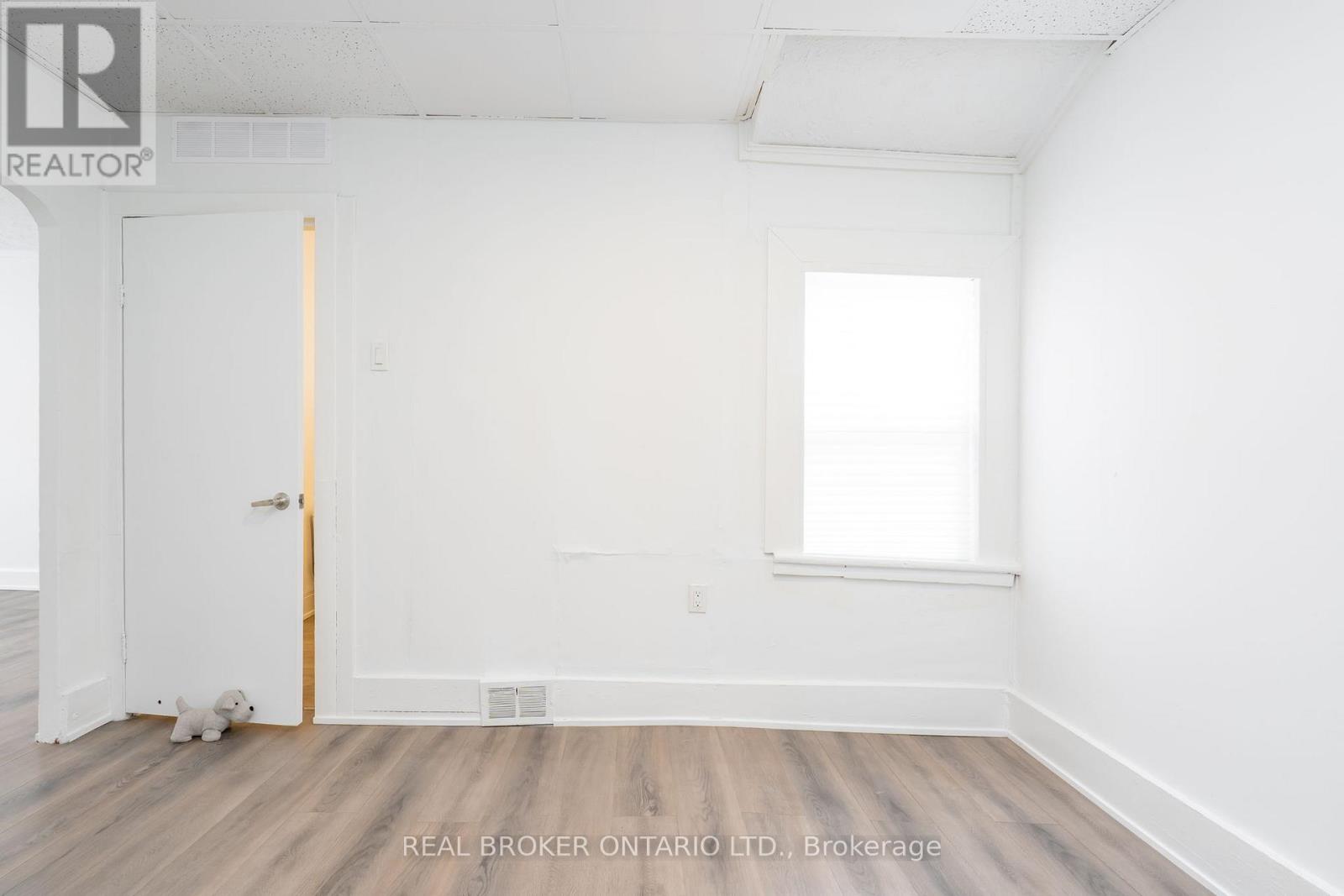 36 & 38 Bruce Street, Oshawa, Ontario  L1H 1P7 - Photo 9 - E13066932
