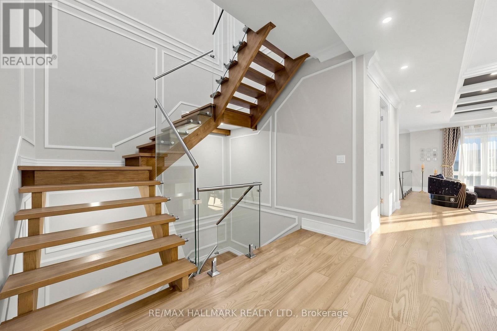 901 Wingarden Crescent, Pickering, Ontario  L1V 7C5 - Photo 21 - E13067034