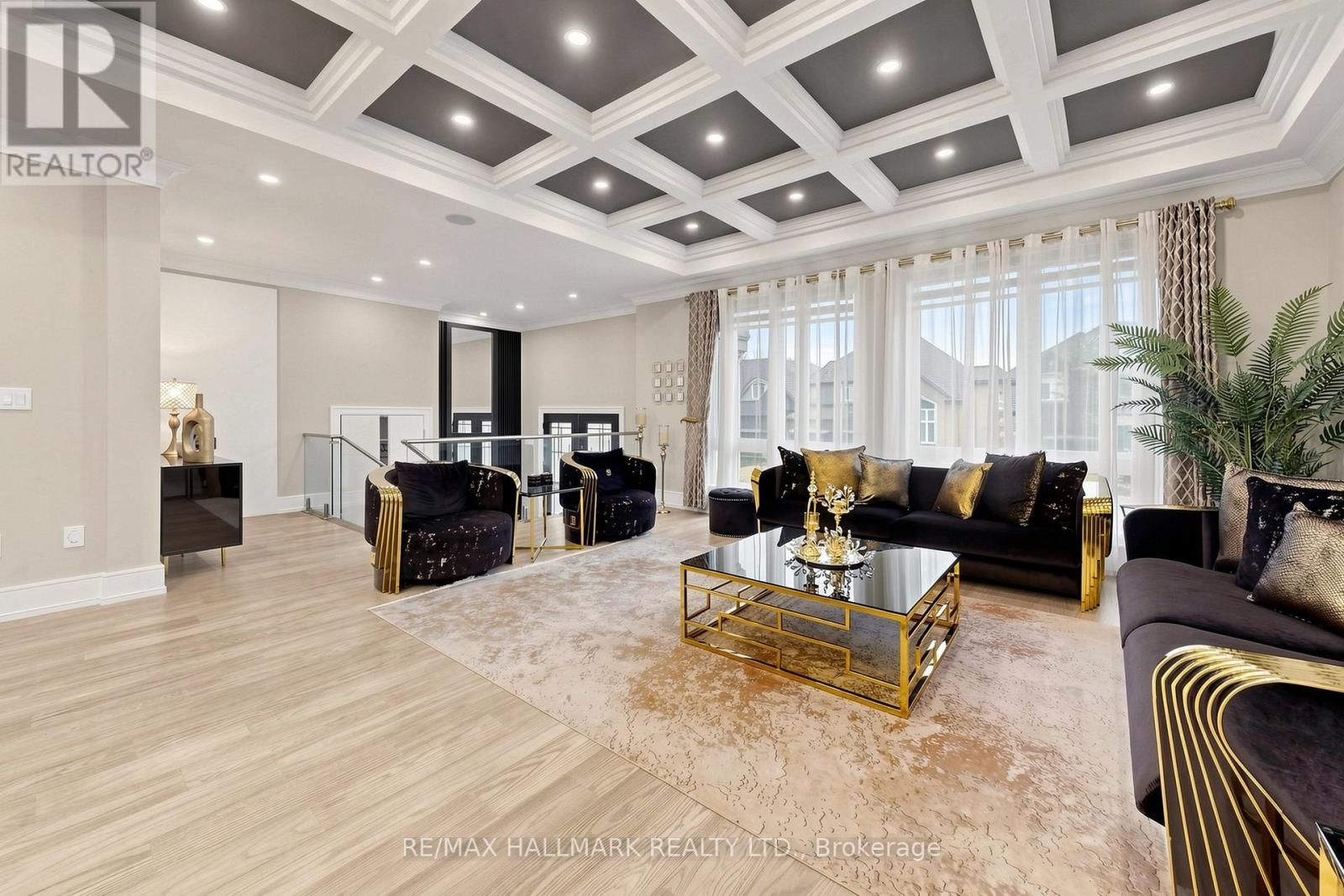 901 Wingarden Crescent, Pickering, Ontario  L1V 7C5 - Photo 6 - E13067034
