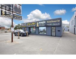 6166 YONGE STREET, Toronto, Ontario