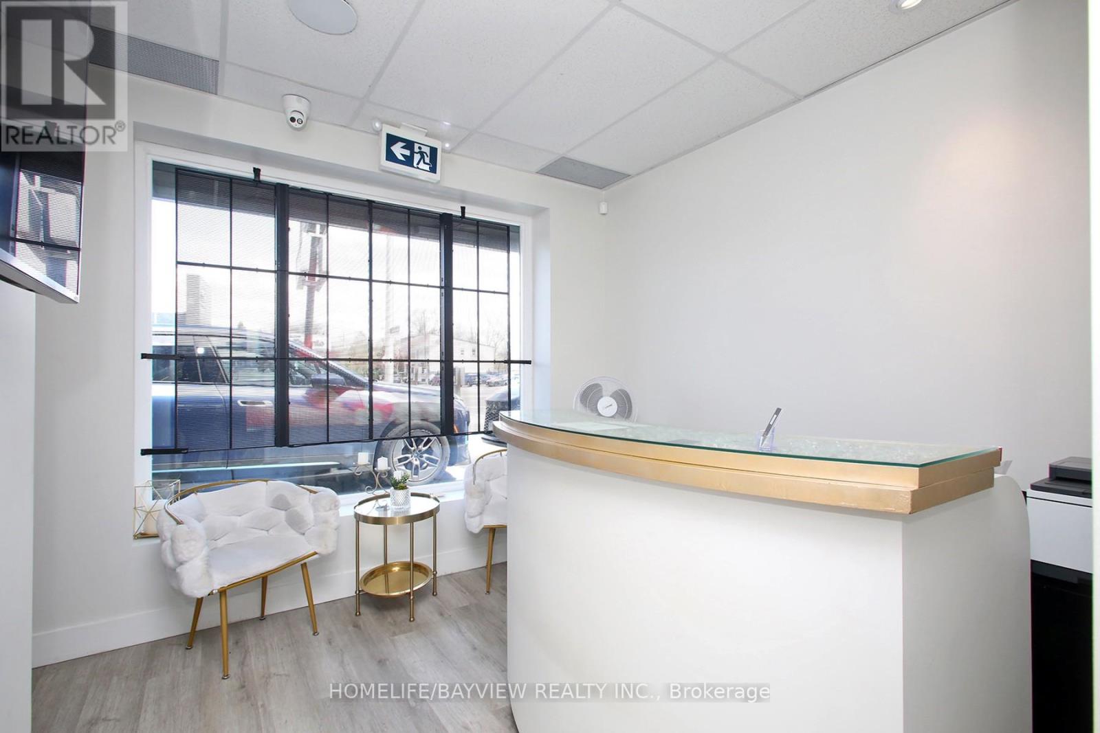 6166 Yonge Street, Toronto, Ontario  M2M 3X1 - Photo 4 - C13061230