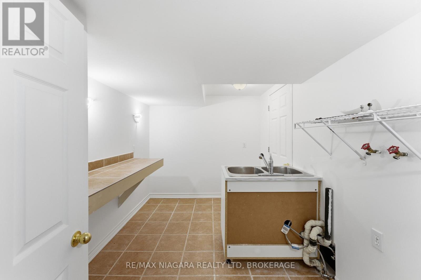 355 Bernard Avenue, Fort Erie, Ontario  L0S 1N0 - Photo 16 - X13066944