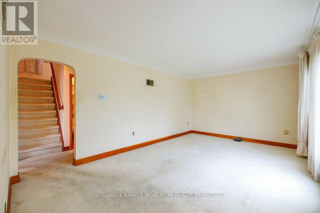18 Jubilee Drive, St. Catharines, Ontario  L2M 4P8 - Photo 7 - X13066964