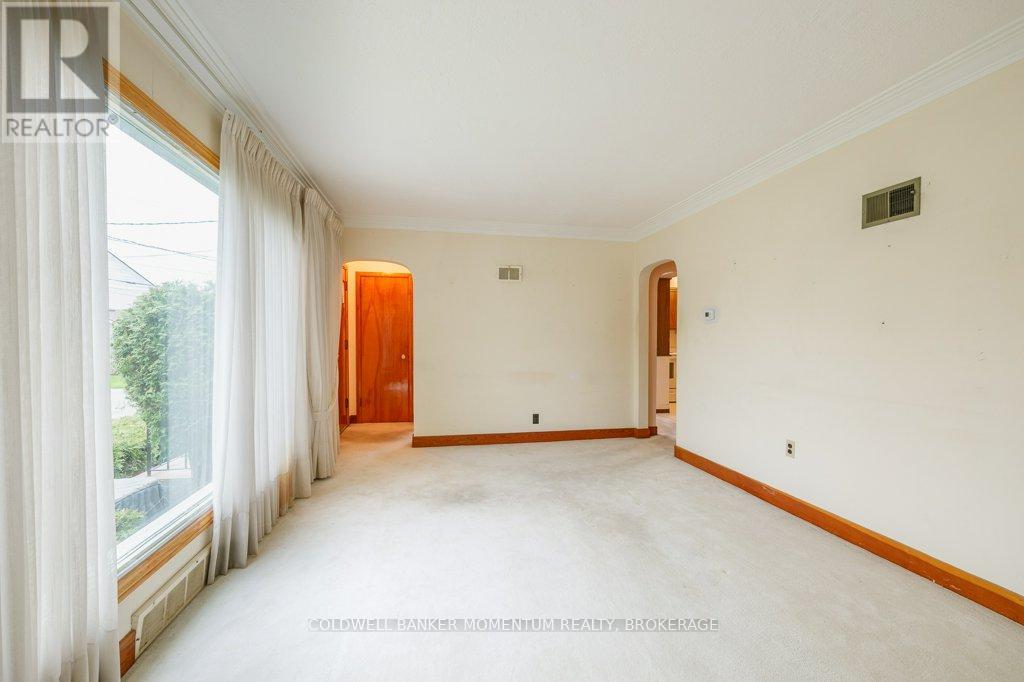 18 Jubilee Drive, St. Catharines, Ontario  L2M 4P8 - Photo 8 - X13066964