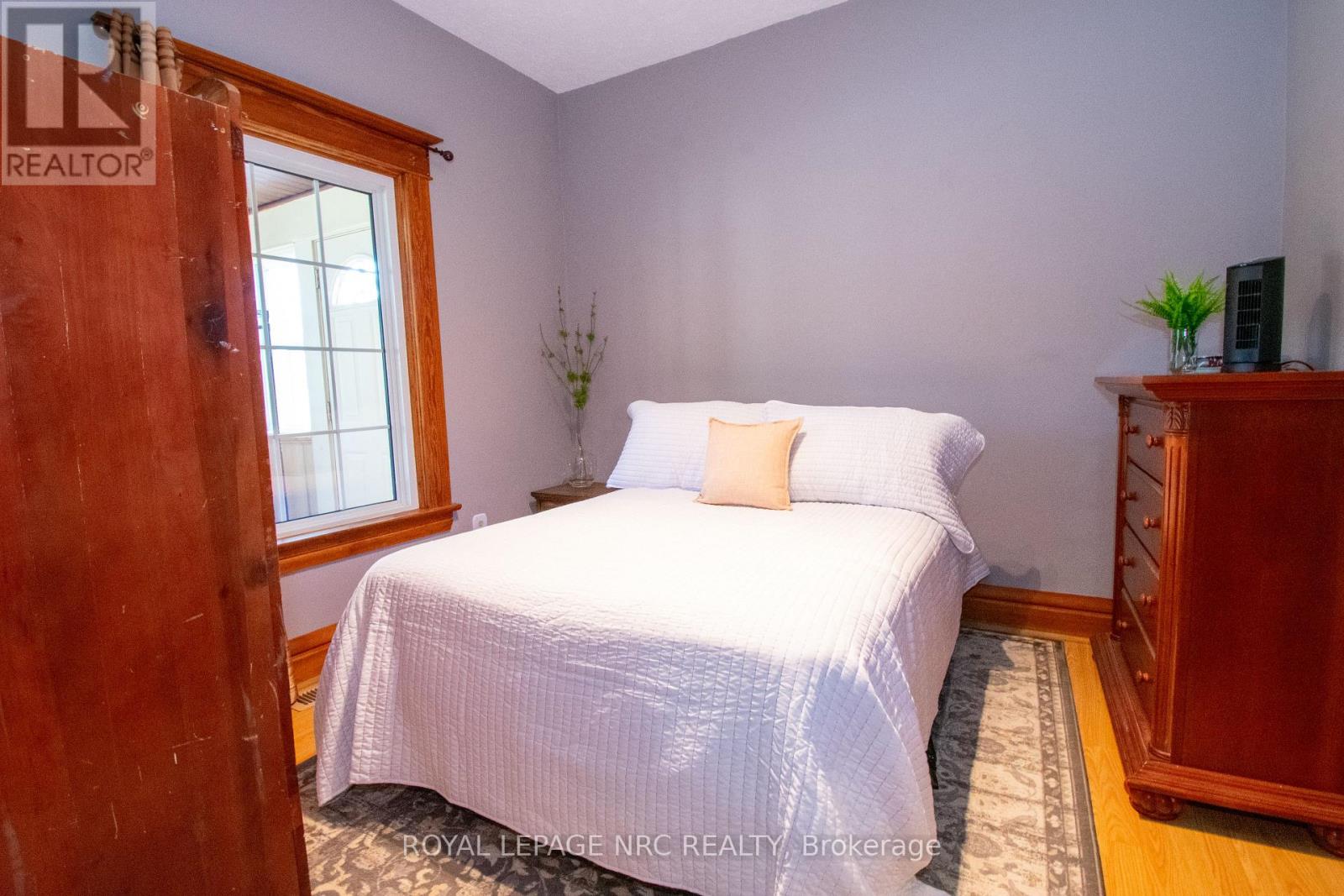 17 Christie Street W, St. Catharines, Ontario  L2N 5H2 - Photo 11 - X13067064