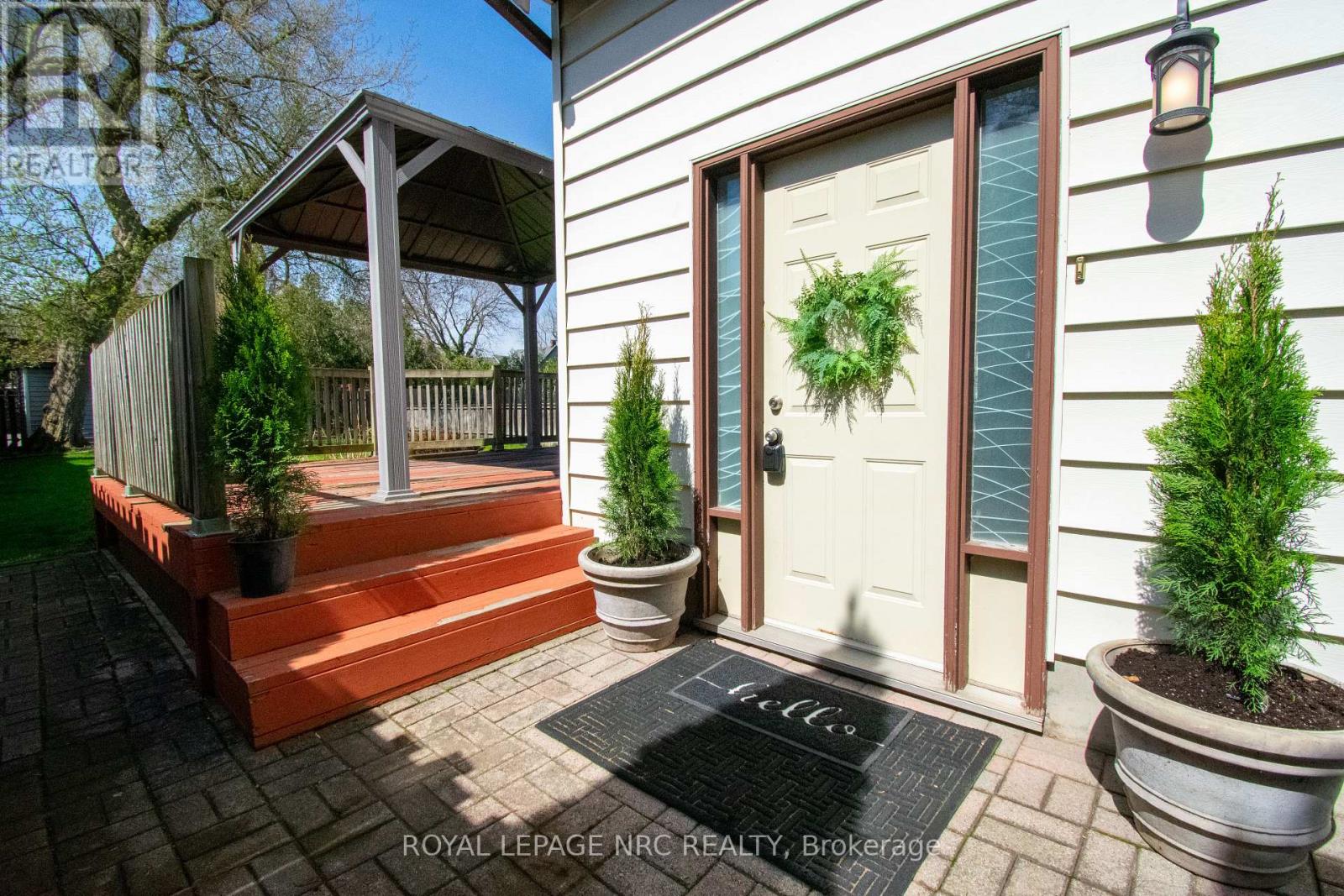 17 Christie Street W, St. Catharines, Ontario  L2N 5H2 - Photo 2 - X13067064
